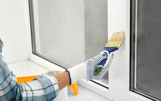 Lackieren von Fenster und Türen